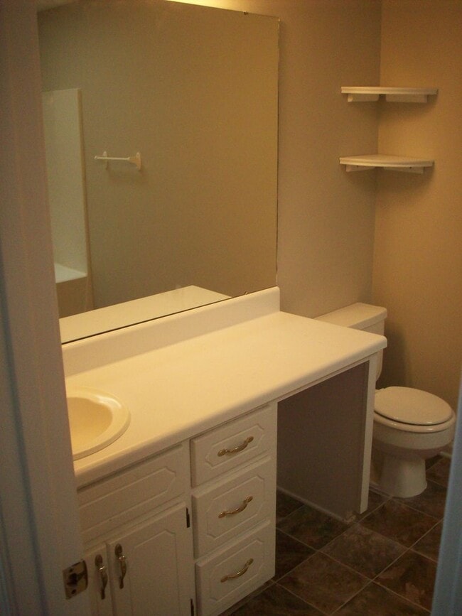 Building Photo - 302 Candlebrook Drive