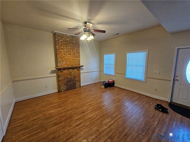 Building Photo - 1309 W Clay St