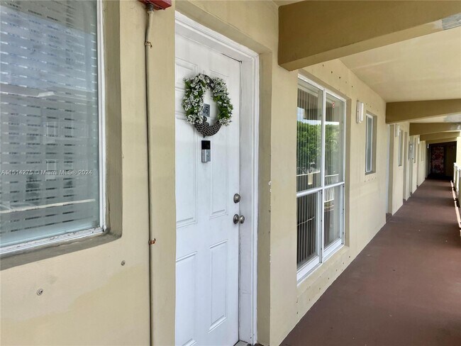 Building Photo - 7713 SW 88th St