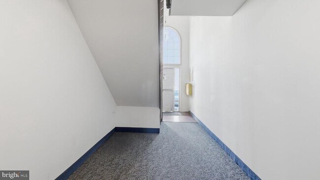 Building Photo - 164 Kendrick Pl