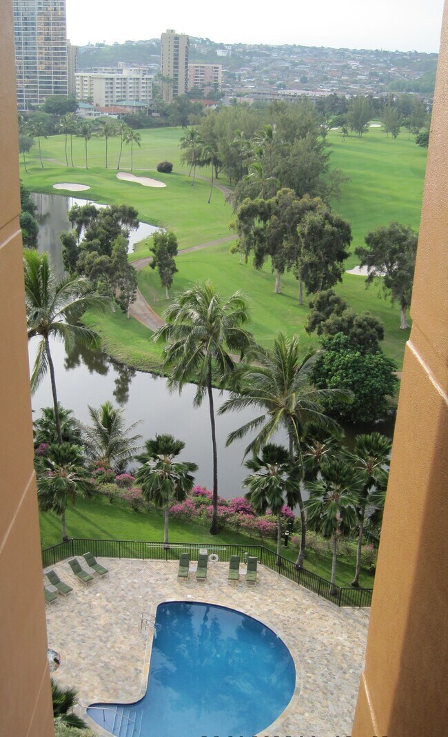 Building Photo - 5333 Likini St