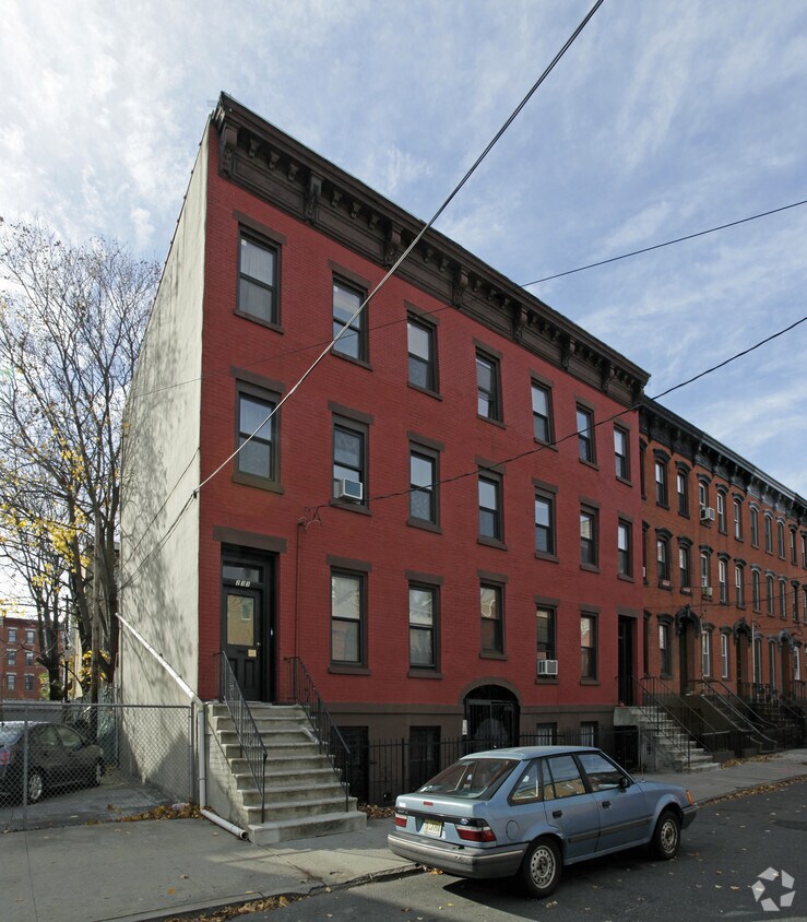 Primary Photo - 233-235 2nd St