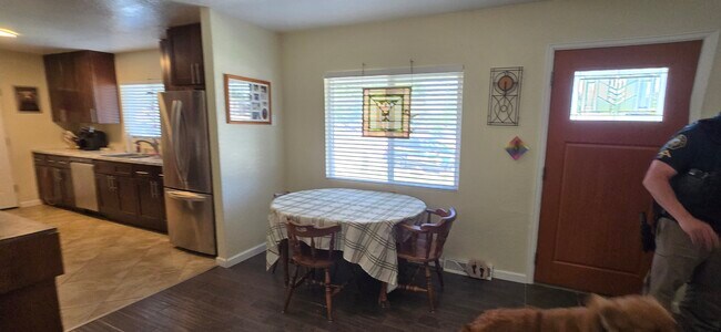Foto del edificio - 6540 W Chatfield Ave