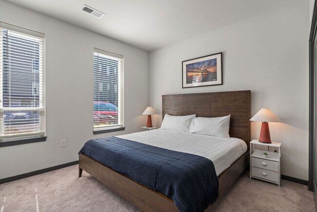 Foto del edificio - 6160 N Rural St