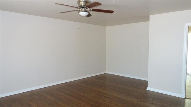 Foto del edificio - 1605 Tierney Rd