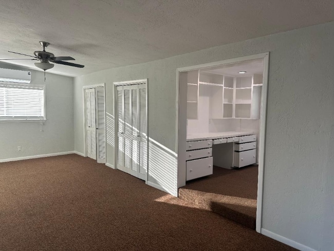 Foto del edificio - 10220 Marsh Ln