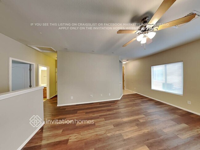 Foto del edificio - 898 E Canyon Rock Rd
