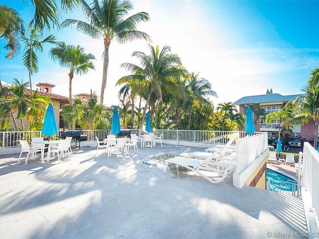 Pool Deck - 2426 SE 17th St