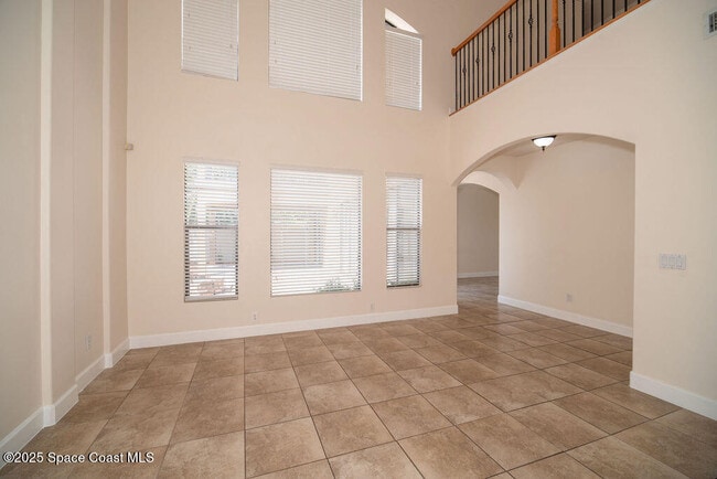 Building Photo - 1260 Talon Way