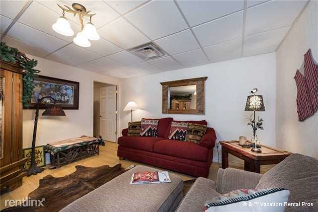 Building Photo - 278 Cedar Creek Dr