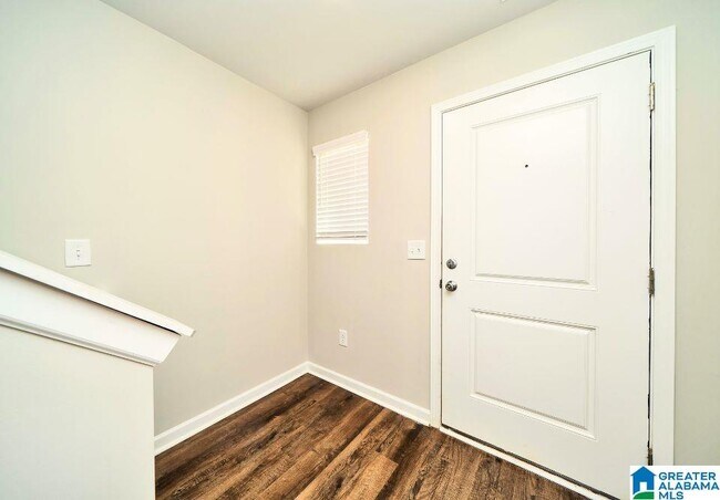 Foto del edificio - 211 Driftwood Ln