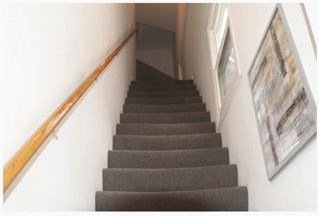 Staircase - 2422 N Clybourn Ave