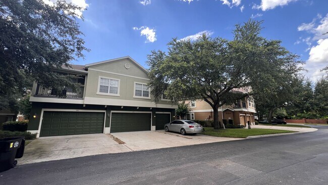 Foto del edificio - FABULOUS 3 Bedroom, 2.5 Bathroom in Apopka!