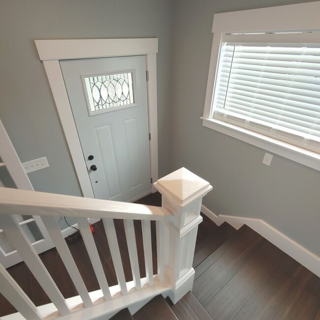 Building Photo - Renovated SE Portland Gem: Original 1913 Character with Chef’s Kitchen & Park Access