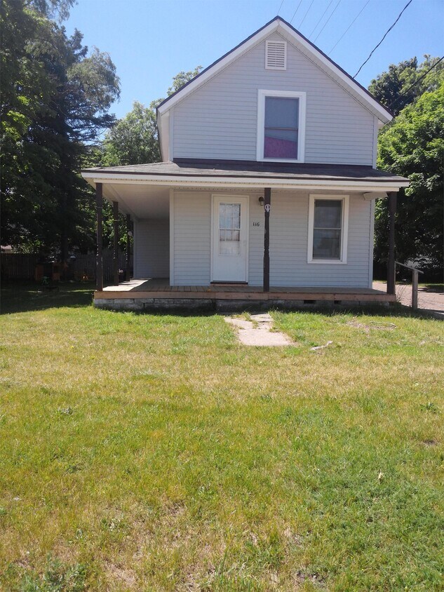 116 E Waterloo St, Big Rapids, MI 49307 Townhome Rentals in Big