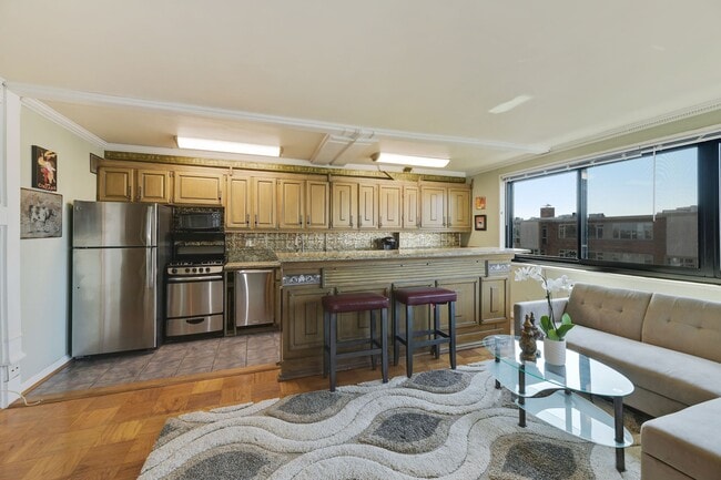 Building Photo - 1601 18th St NW
