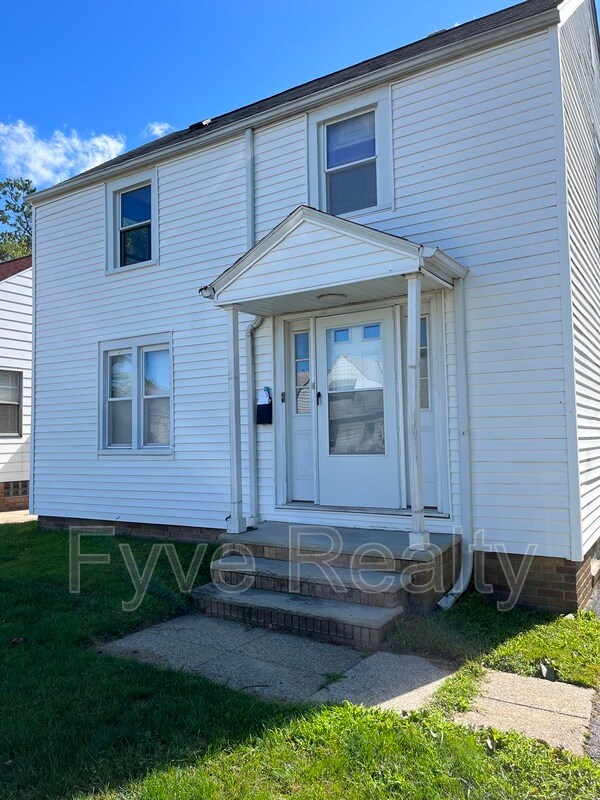 5127 Joseph St, Maple Heights, OH 44137 House for Rent in Maple