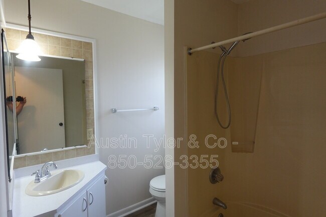 Building Photo - 3164 Redbud Ln
