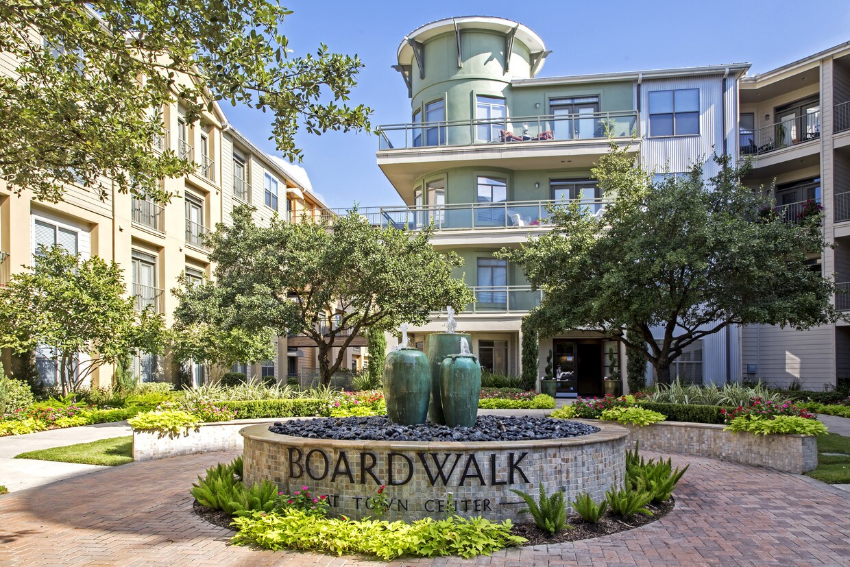 Boardwalk at Town Center Apartments The Woodlands, TX