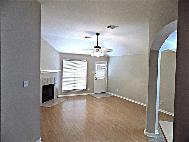 Building Photo - 10467 Twin Circles Dr
