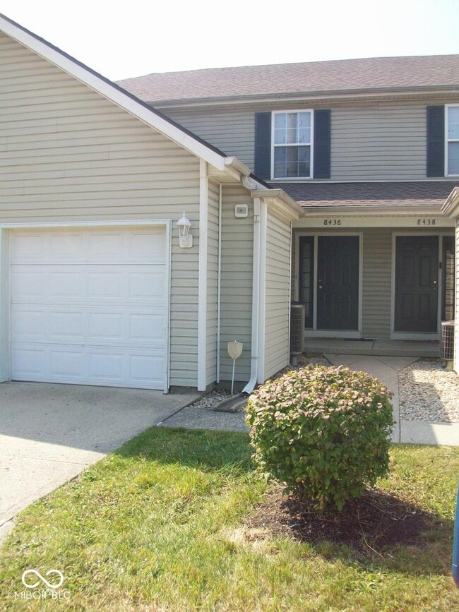 Building Photo - 8436 Hague Rd