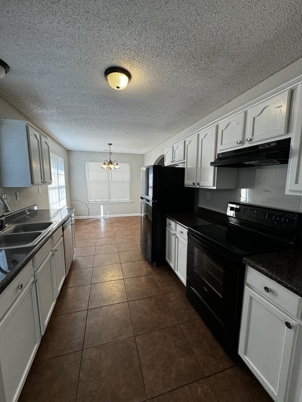 Building Photo - 7738 Wolfden Cir