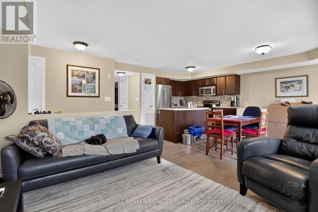 Building Photo - 515 Stonefield Private