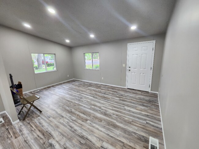 Foto del edificio - 1574 Pioneer Rd