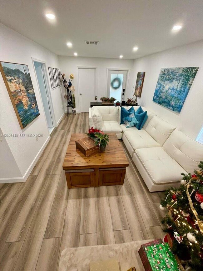 Foto del edificio - 1149 NW 126th Pl