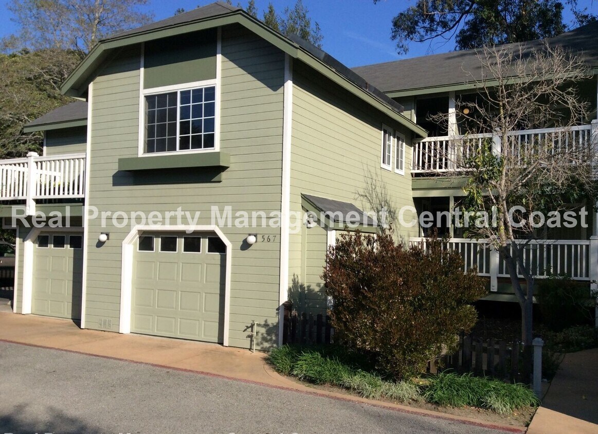 LEASE PENDING - 2 Bedroom / 1.5 Bath Down... - LEASE PENDING -  2 Bedroom / 1.5 Bath Down...