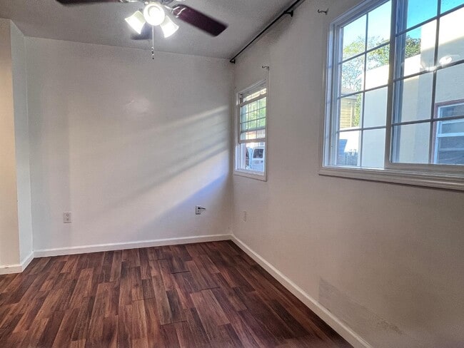 Building Photo - 1627 Fairview St