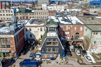 Building Photo - 119 Dunlop St E