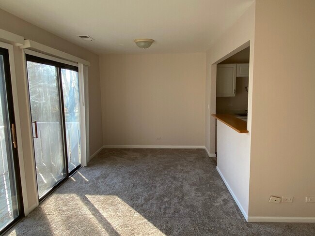 Foto del edificio - 401 Sandalwood Ln