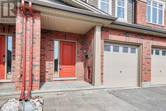 Photo du bâtiment - 2093 HELENE CAMPBELL ROAD