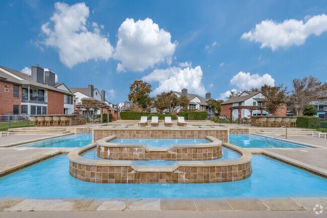 Building Photo - The Flats on San Felipe