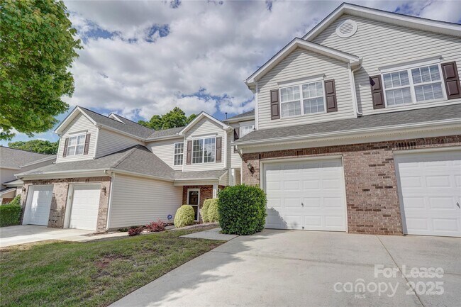Building Photo - 12411 Stratfield Pl Cir