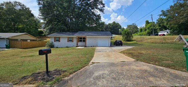 Building Photo - 2292 Chestnut Hill Cir