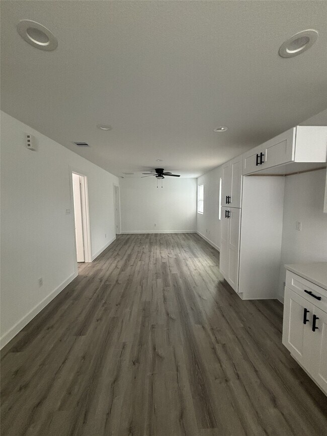 Building Photo - 7311 Wileyvale Rd