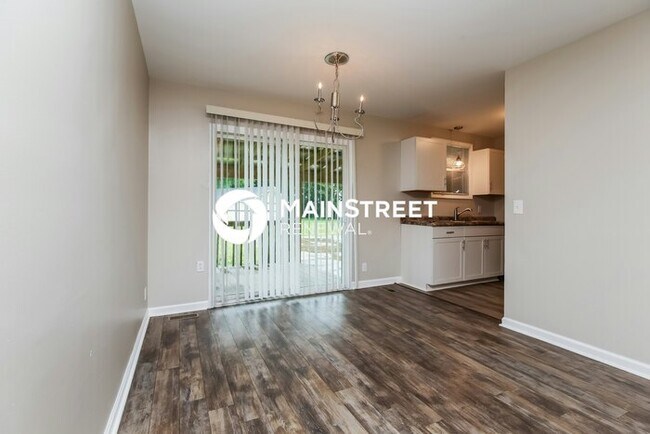 Foto del edificio - 3 Bedroom Pet-Friendly Home in COLUMBIA, T...