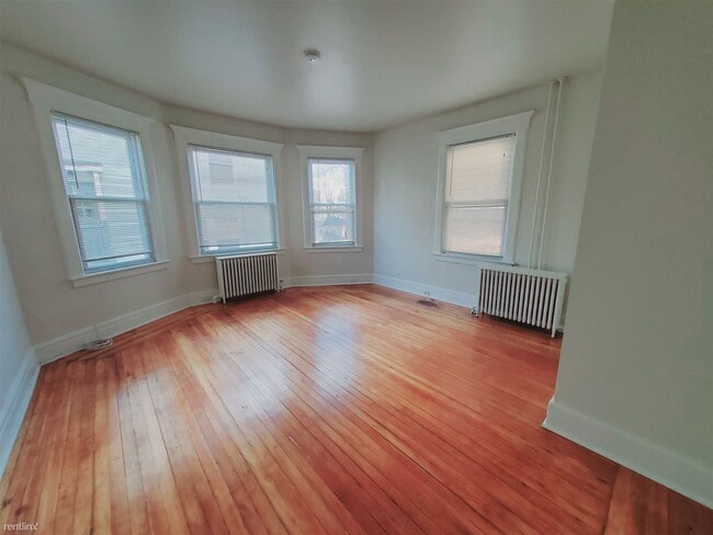 Building Photo - 88 Lindale St