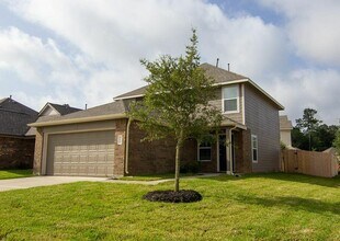 Building Photo - 2779 Madison Ct