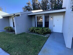 Building Photo - 4110 Maine St