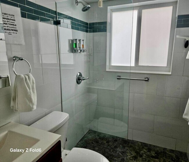 Foto del edificio - 3225 NE 16th St