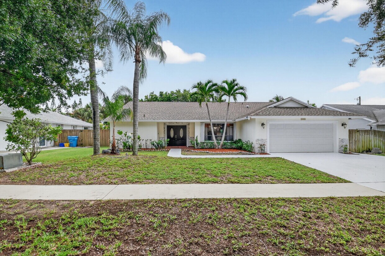 Primary Photo - 1002 Julia Heights Dr