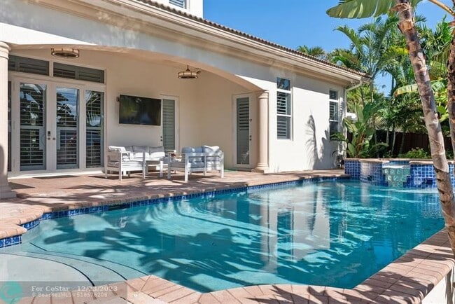 Building Photo - 1008 Mandarin Isle