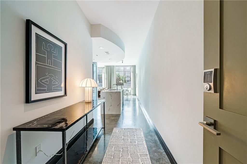 Foto principal - 905 Juniper St NE