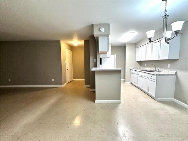Foto del edificio - 2200 Cypress Landing Rd