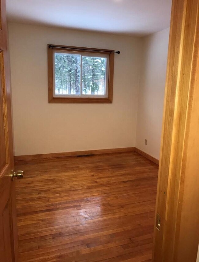 Building Photo - 26 Lague Ln