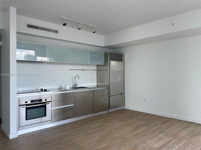 Foto del edificio - 1040 Biscayne Blvd