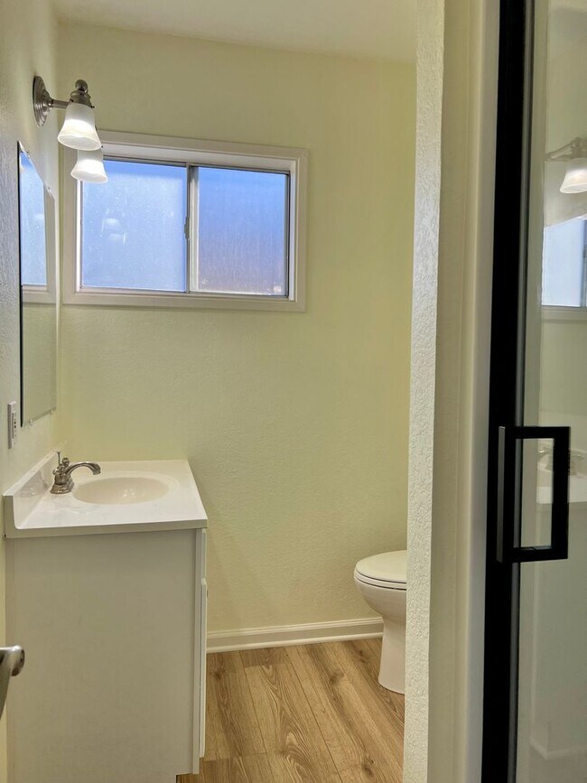 Building Photo - Newly Built Attached ADU - You will be the...